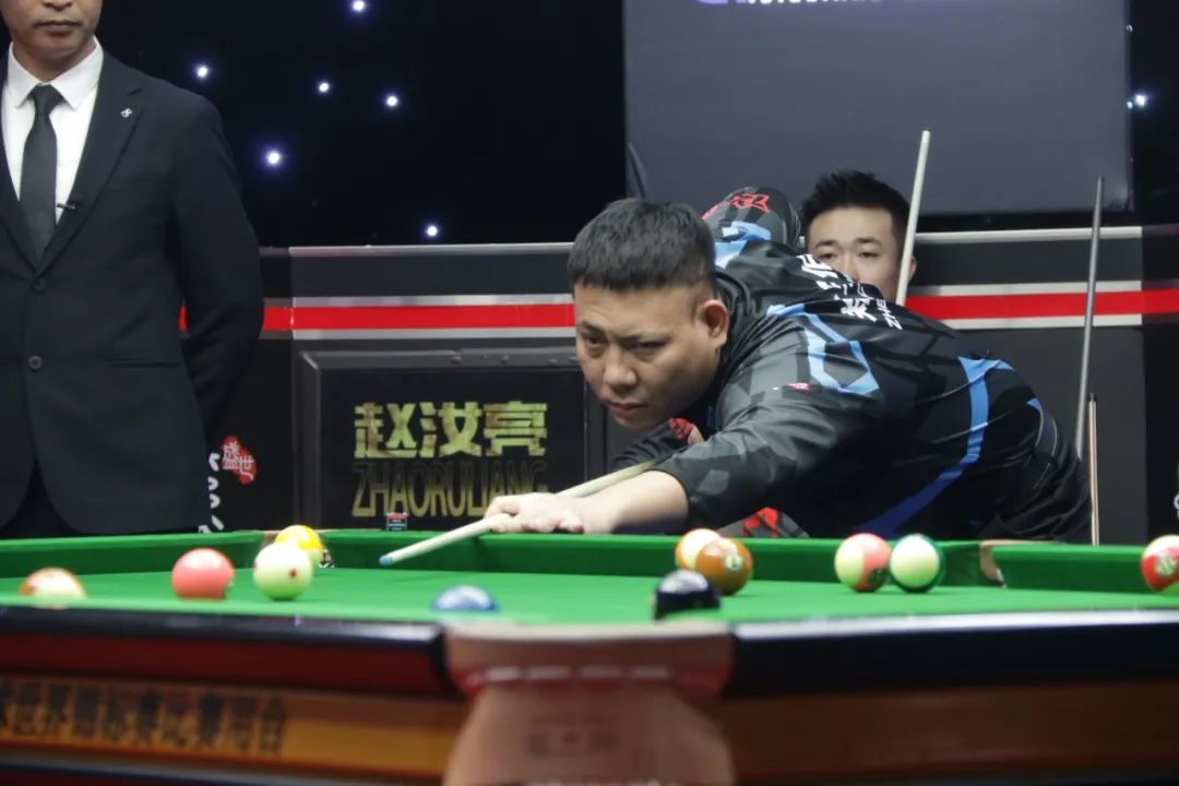 不仅因为两 不仅因为两