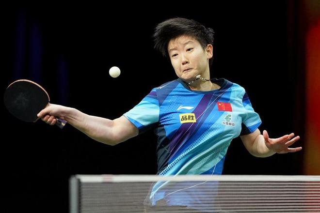 萨克紧追不 萨克紧追不